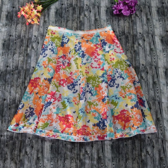 Christopher & Banks Dresses & Skirts - Christopher & Banks lightweight floral skirt
